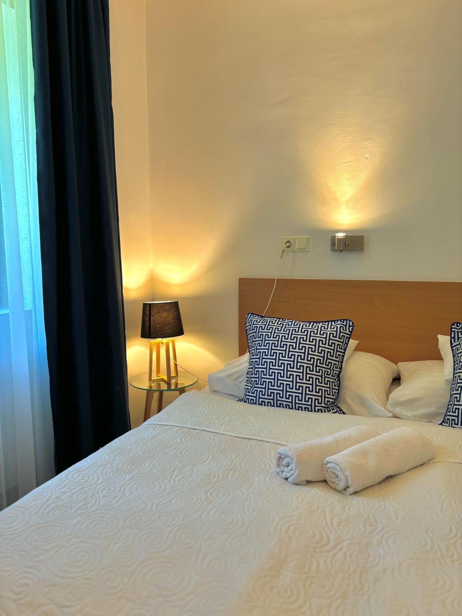 Sziget23 Hotel Ábrahámhegy Exterior foto